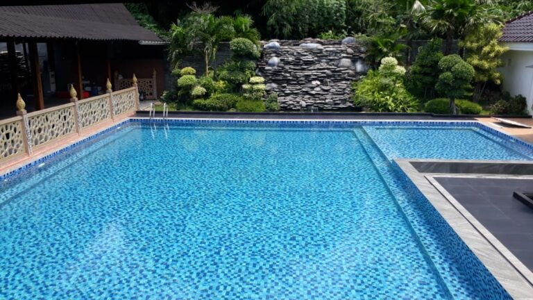 Garansi Kolam Renang