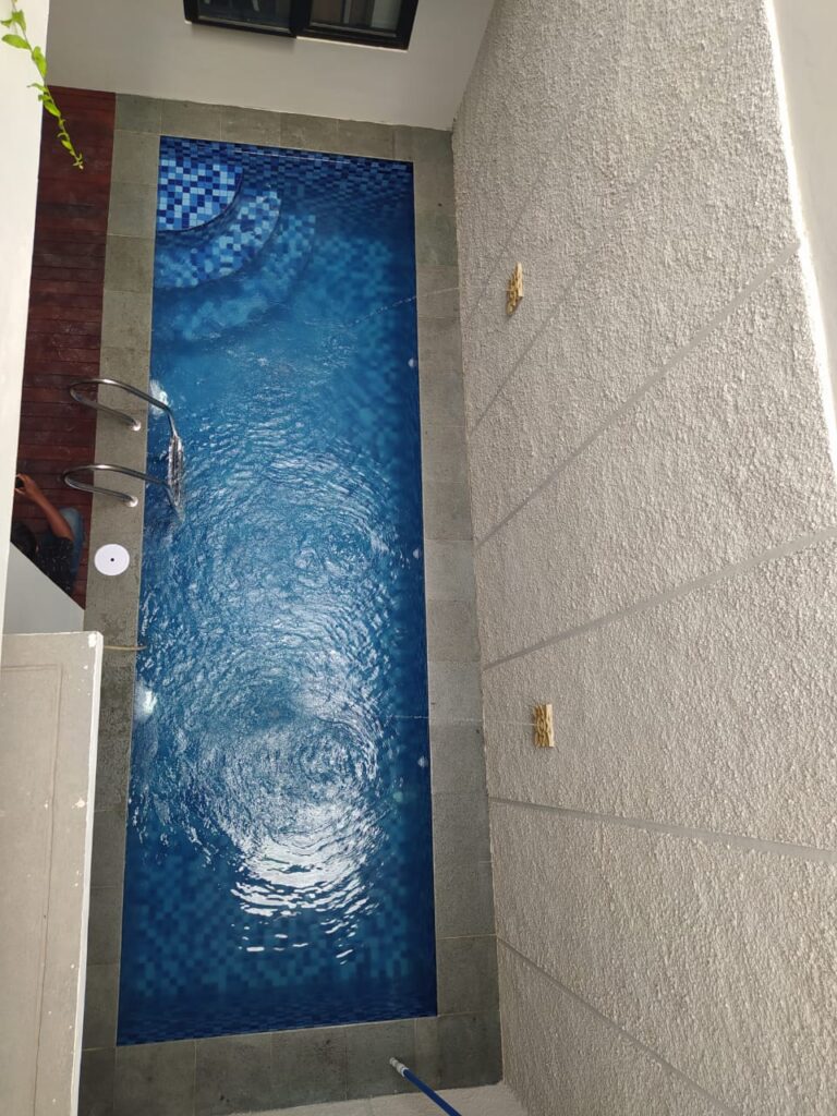 Kolam Renang Minimalis
