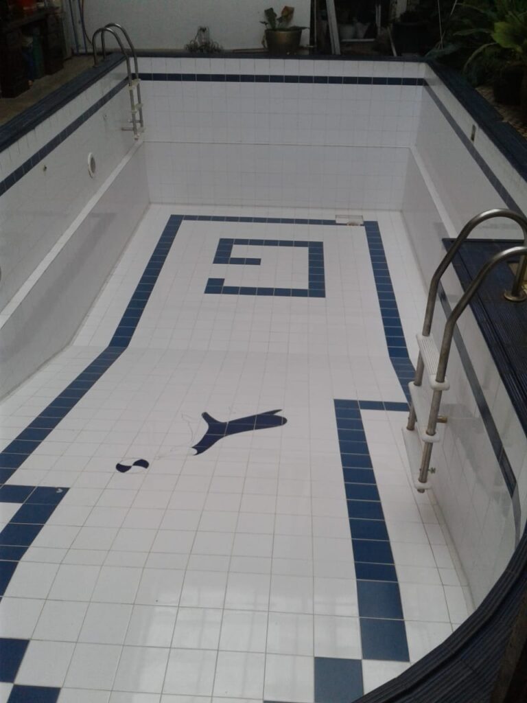 Kolam Renang Bapak Daniel, Pondok Indah