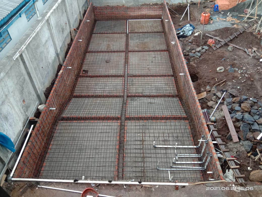 Proses Pembangunan Kolam Renang 3