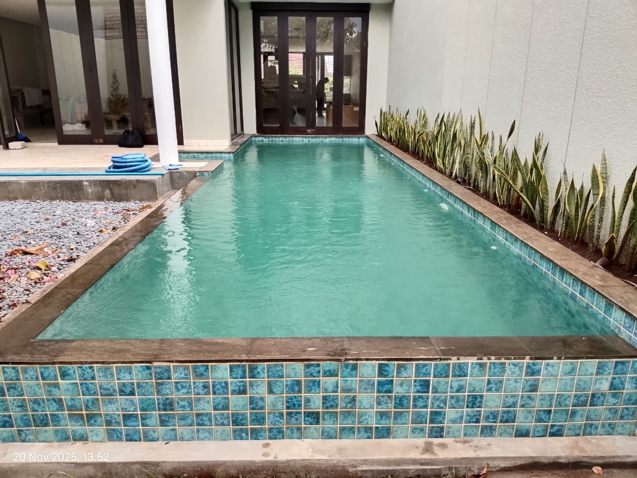 Pembuatan Kolam Renang Ibu Ayu di Cilandak